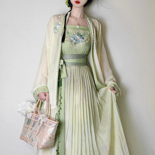 唐柒安宋制清爽刺绣夏季百搭日常