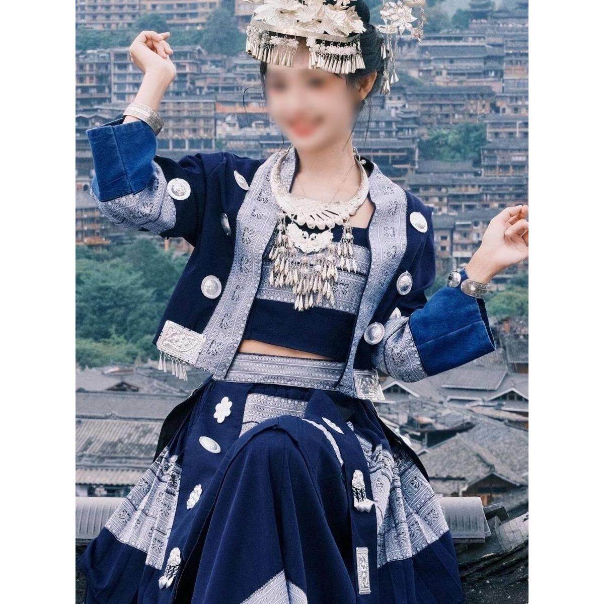 新款苗族情侣装民族蜡染少数民族服饰苗疆艺术旅拍摄影舞蹈服装