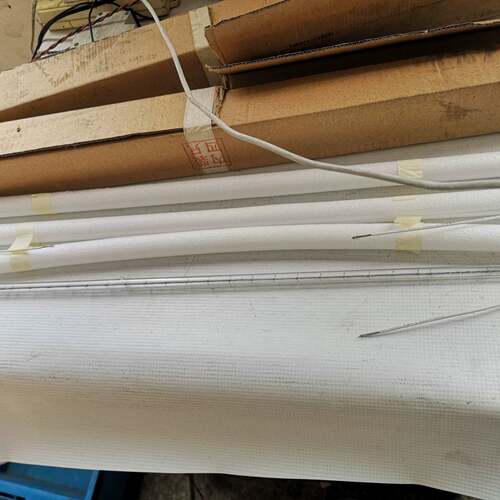 可USHIO牛尾VD4Y 225V 1500W,，2支