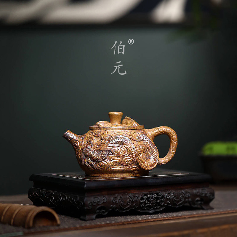 伯元中式紫砂雕塑盘龙