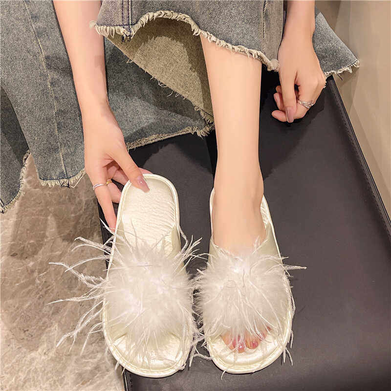 ININHOME爆款毛毛拖鞋晨袍结婚凉拖鞋女款家居交叉飘逸仙女绸缎面