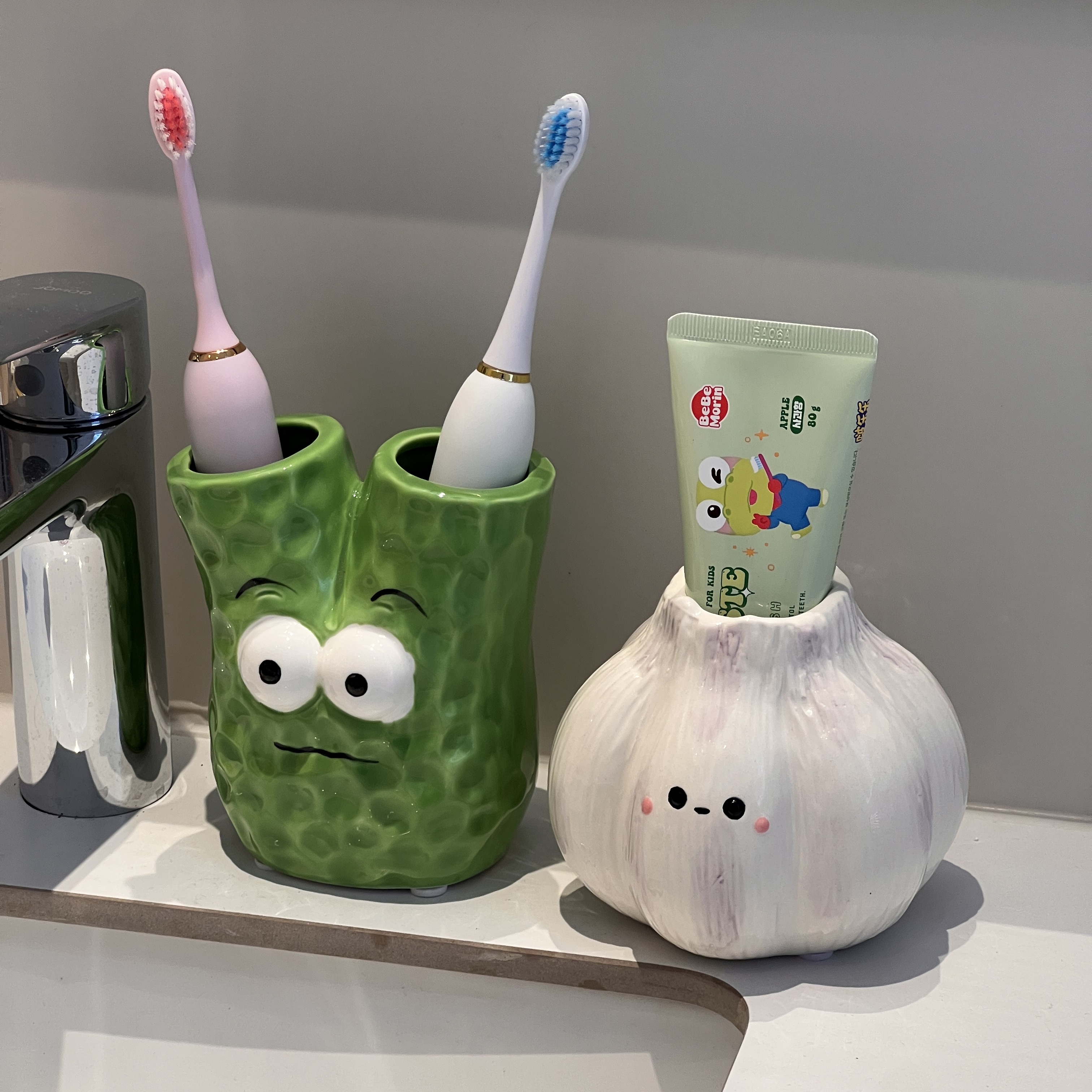 可爱一颗葱电动牙刷架大蒜台面牙膏具收纳底座置物陶瓷牙刷收纳架