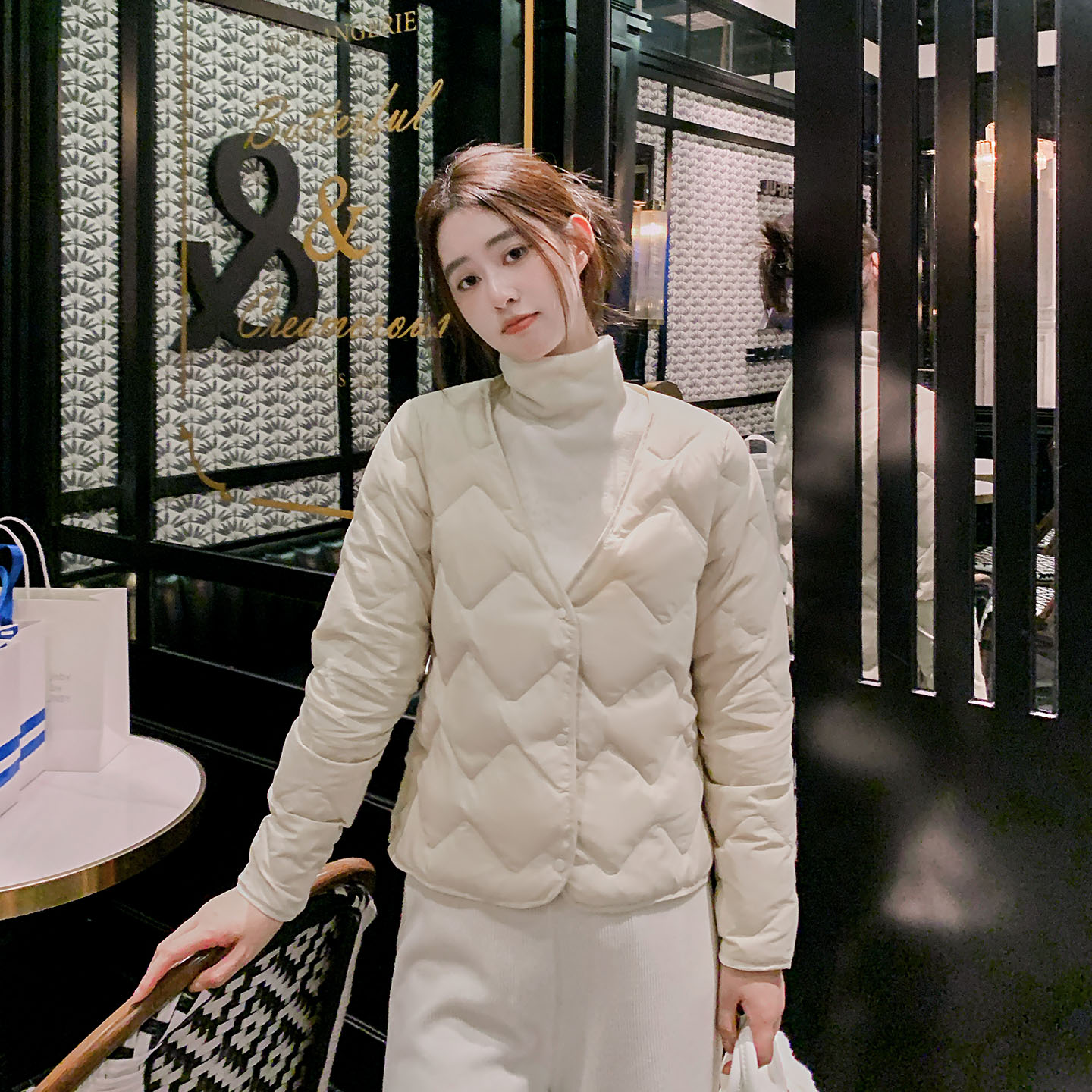 羽绒内胆女秋冬新款轻薄保暖深V领内穿打底配冲锋大衣内搭羽绒服