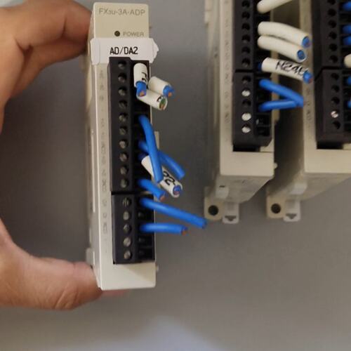 议价PLC扩展模块FX3U-3A-ADPFX3U-4ADFX3U-4DA