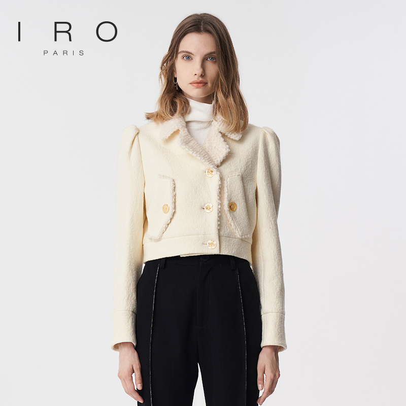 IRO气质纽扣设计短款毛呢外套