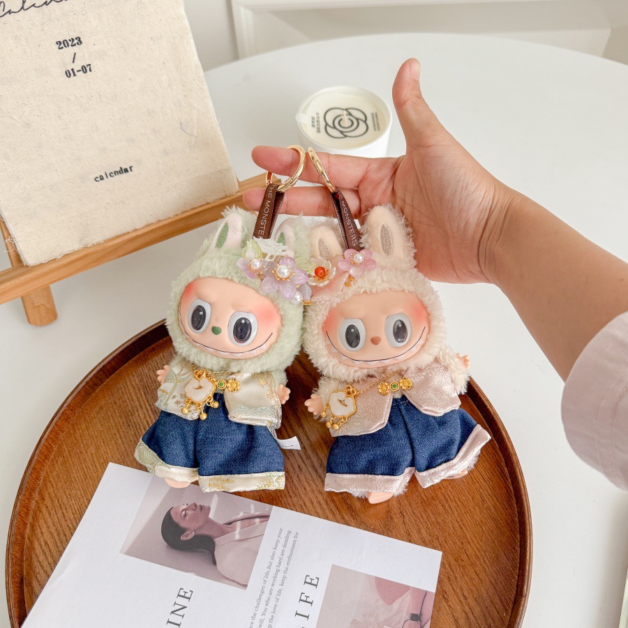 labubu新中式唐装娃衣同心锁桃花配饰搪胶公仔挂件娃衣刺绣服饰