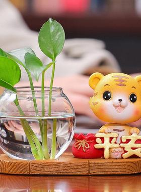虎年吉祥物老虎家居摆件可爱创意客厅酒柜办公室桌面装饰品小摆设