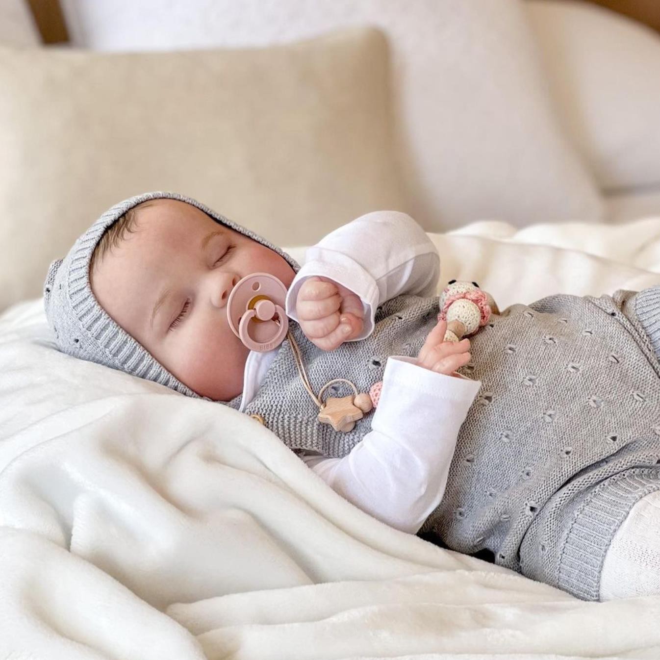 BZ仿真婴儿60厘米3D高彩静脉血丝可见闭眼睡觉胖嘟嘟重生娃娃跨境