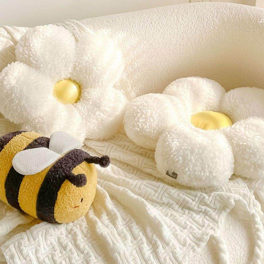 可爱清新装饰蜜蜂花朵抱枕卧室床上女生睡觉枕头抱枕客厅沙发靠垫,居家布艺,抱枕被,淘宝优惠券,粉丝福利购,淘宝优惠卷