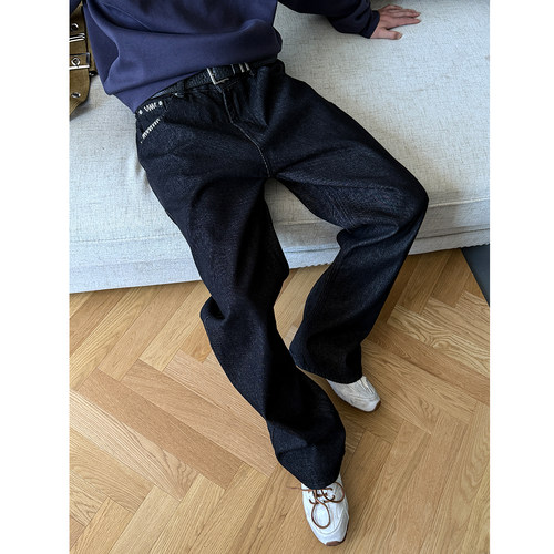 口袋手缝线丹宁原色牛仔裤