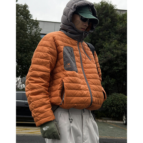 户外撞色拼接连帽排骨羽绒服男