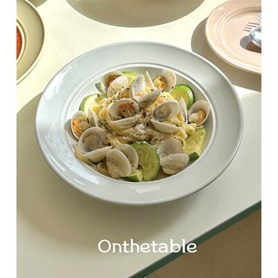 On the table - 浅蓝色釉下彩陶瓷深盘 意面盘 家用菜盘 9.8寸