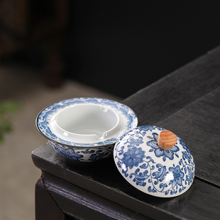 中式复古青花陶瓷烟灰缸带盖办公室防飞灰防自燃烟缸个性桌面摆件