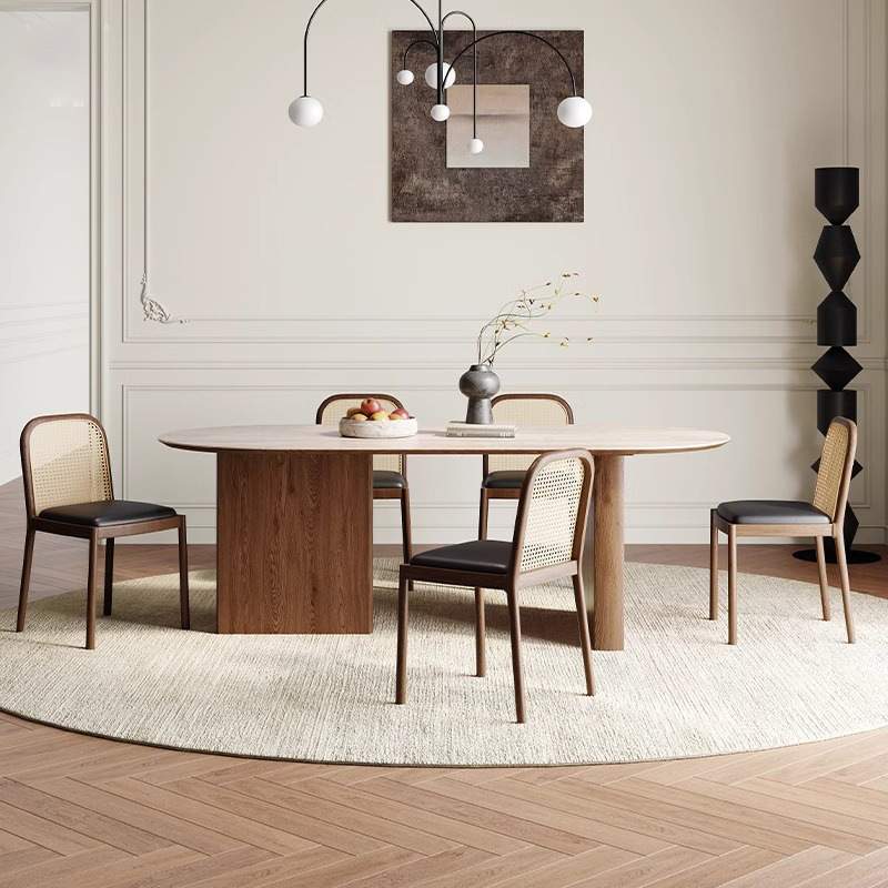 法式复古实木餐桌椅洞石岩板小户型胡桃色椭圆形设计师餐桌奶油风