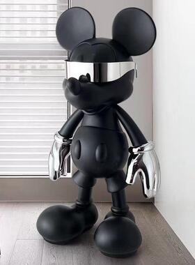 网红潮玩米奇赛博朋克落地客厅摆件玄关电视柜酒吧样板间轻奢