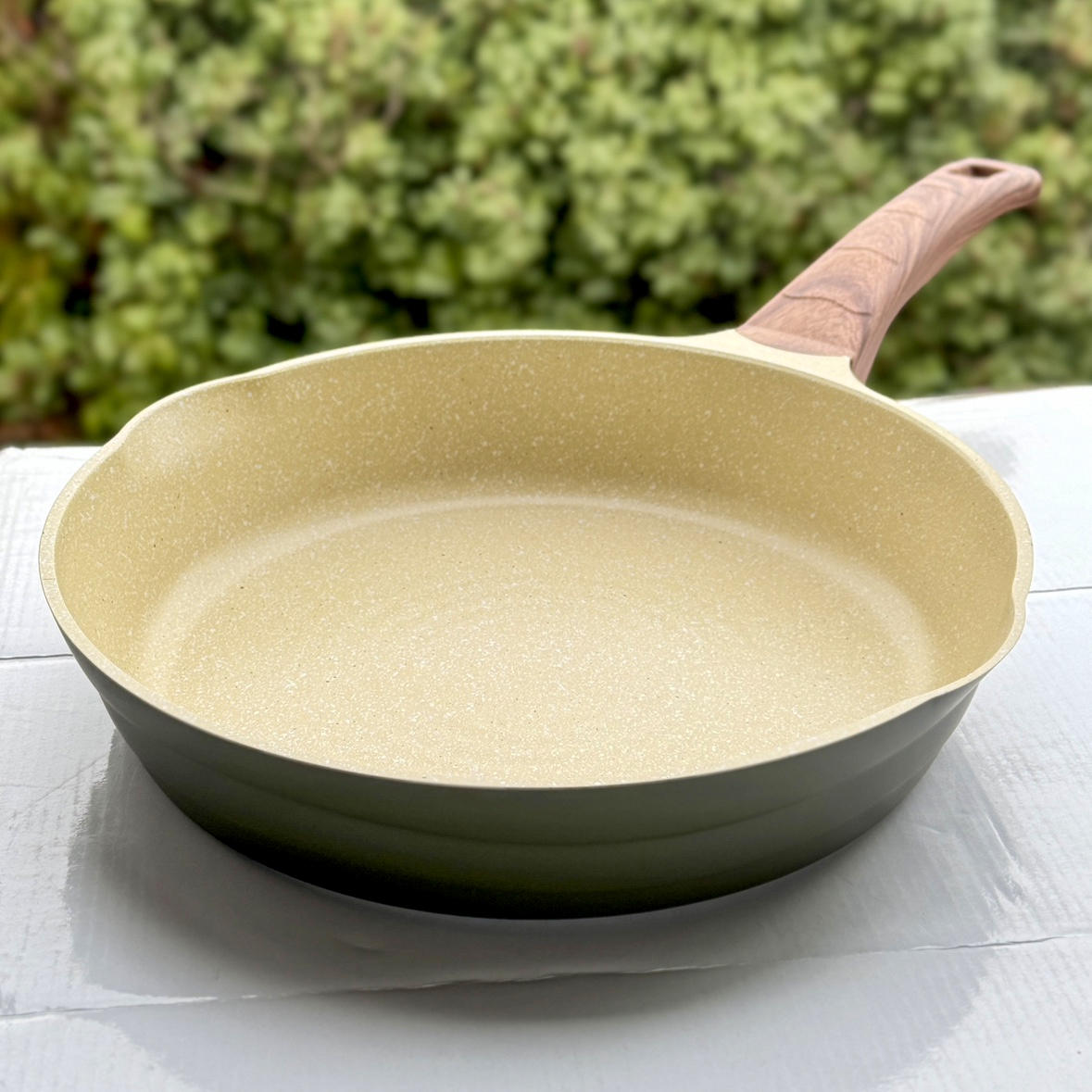 外贸尾货 源200  清仓55元 麦饭石不粘深煎锅平底锅28cm