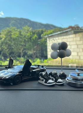 汽车内14391饰中控女专用车载摆车内饰品件意男创创意公仔车上装