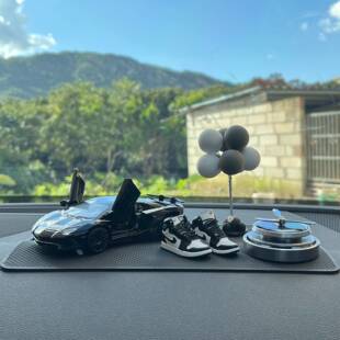 汽车内14391饰中控女专用车载摆车内饰品件意男创创意公仔车上装