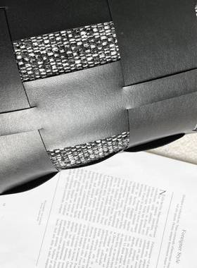 现代简约样BMG板腰靠枕沙理发靠垫黑色小间肌镂空皮革靠民宿酒店