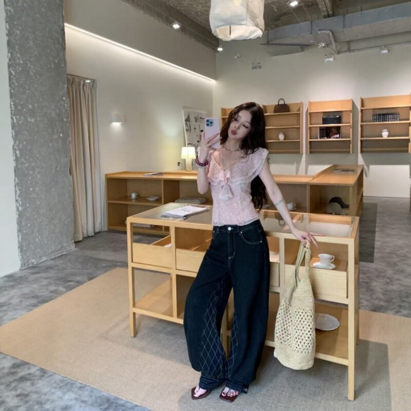 一整套ootd穿搭新款小众荷叶边V领坎肩上衣百搭束脚阔腿裤套装女