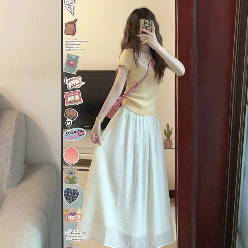 小个子穿搭黄色短袖T恤女2026夏季盐系时尚白色半身长裙两件套装