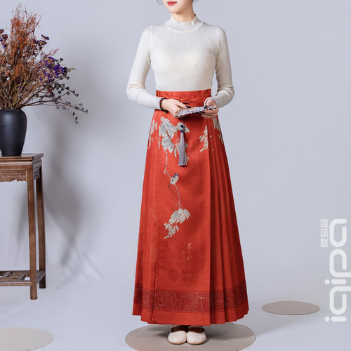 爱奇葩iqipa  梧桐枝叶新款显瘦中式红色马面裙女日常汉服半身裙