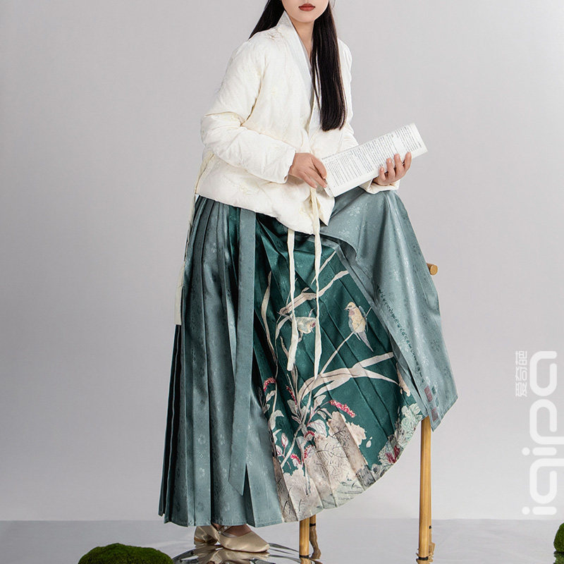 爱奇葩iqipa 秋风墨藻新中式马面裙女水墨风古画设计传统显瘦汉服