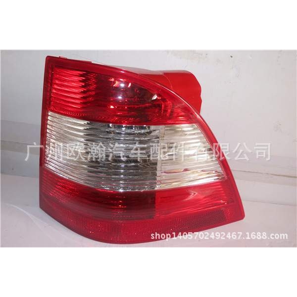 尾灯 后尾灯 后大灯1638202064 适用于奔驰163 ML320 ML350 ML500