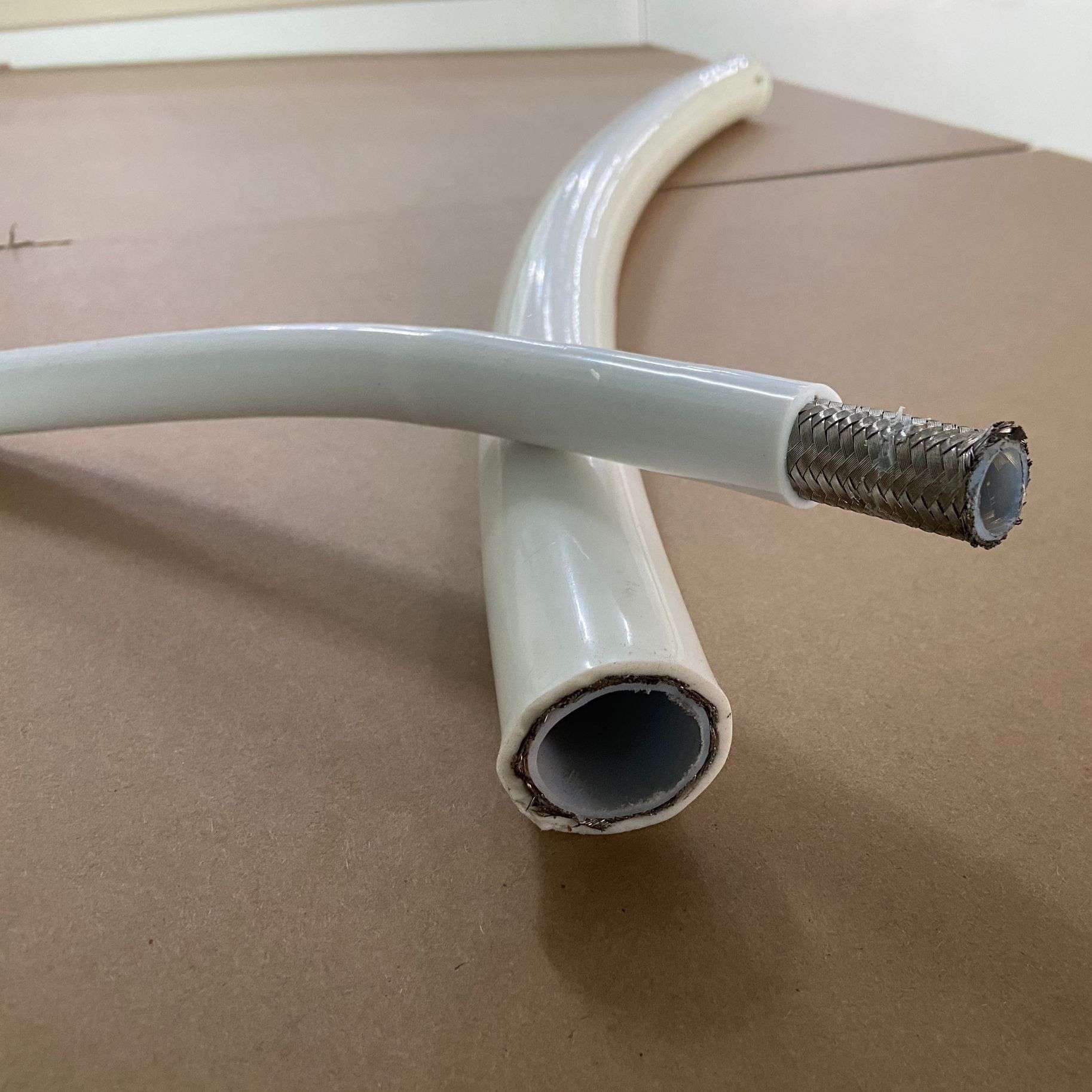 GREATFLEX 白色 BT40 化工化学用耐酸碱软管耐高压耐油漆