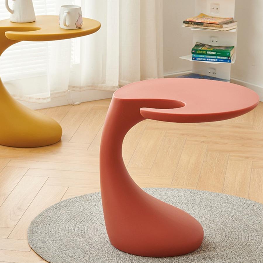 2024北欧设计师茶几家用小户型塑料沙发边几创意角几网红阳台桌茶