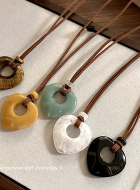 新中式镂空爱心吊坠项链女小众