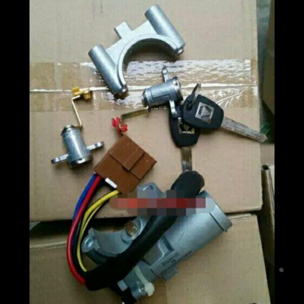 徐工吊车50K 25K5南汽驾驶室启动开关控制徐工吊车开关点火锁原厂