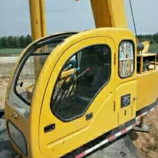 徐工吊车上车门玻璃操纵室玻璃8吨12吨16吨20B20G25k操纵室门玻璃