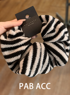 韩国东大门黑白针织撞色条纹肥肠圈秋冬温柔简约毛线扎发头绳发圈