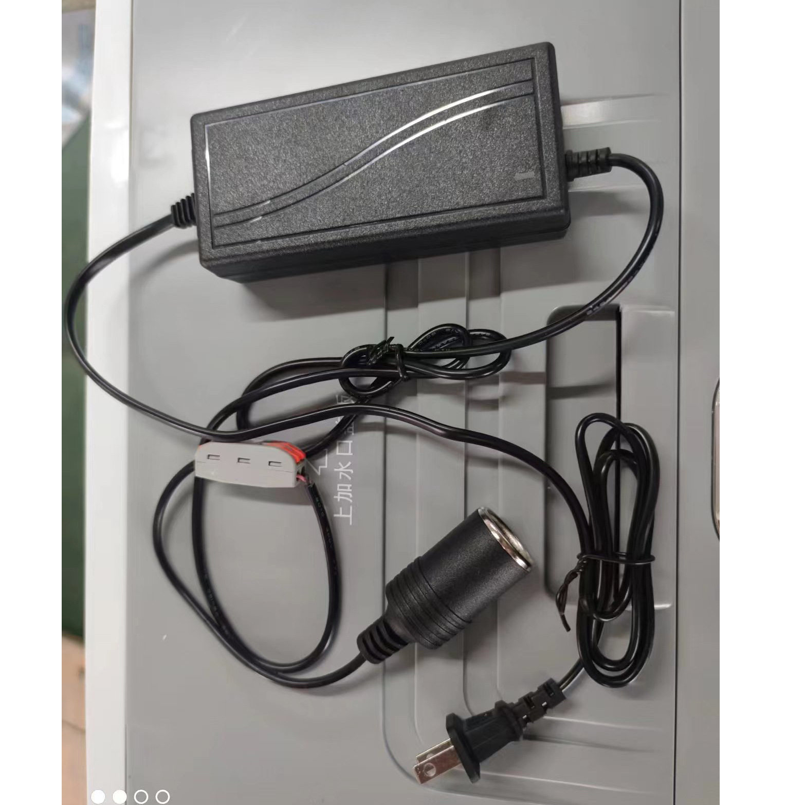 供应车载电源转换线适配器两孔插座转换12V/24V车充
