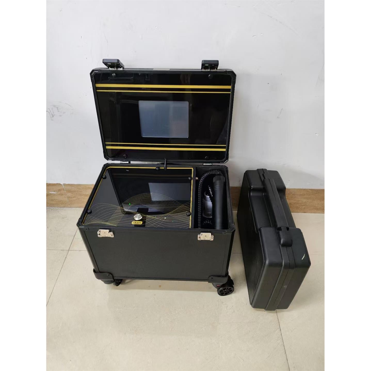 卓越的高品质50%瓦大功率无创黑色科技便携式推车式洗眉机