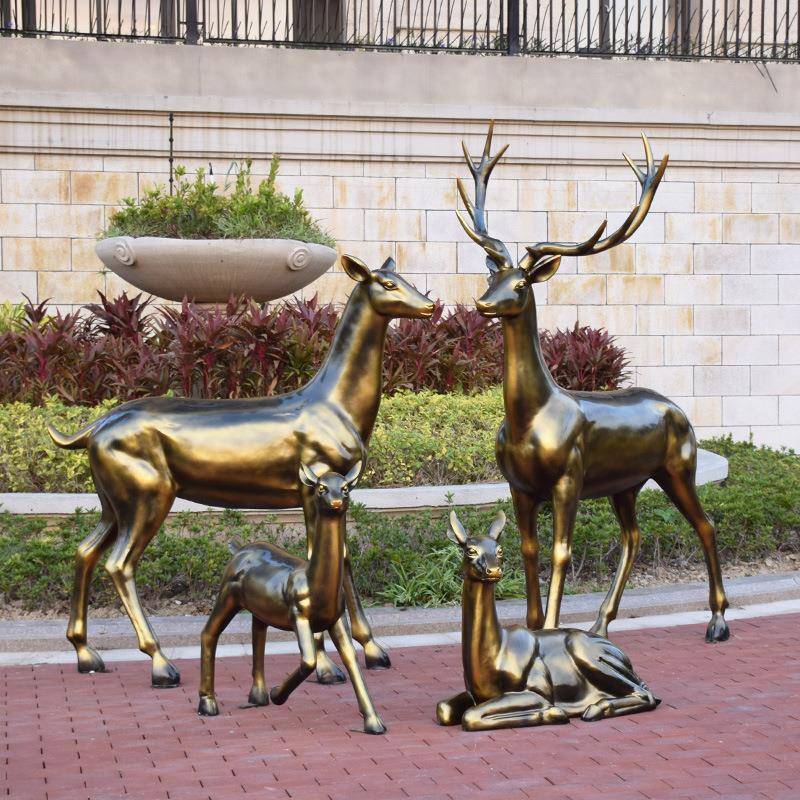 大型户外玻璃钢鹿摆EMY件花庭院草坪装动饰品商仿真物梅花场鹿园