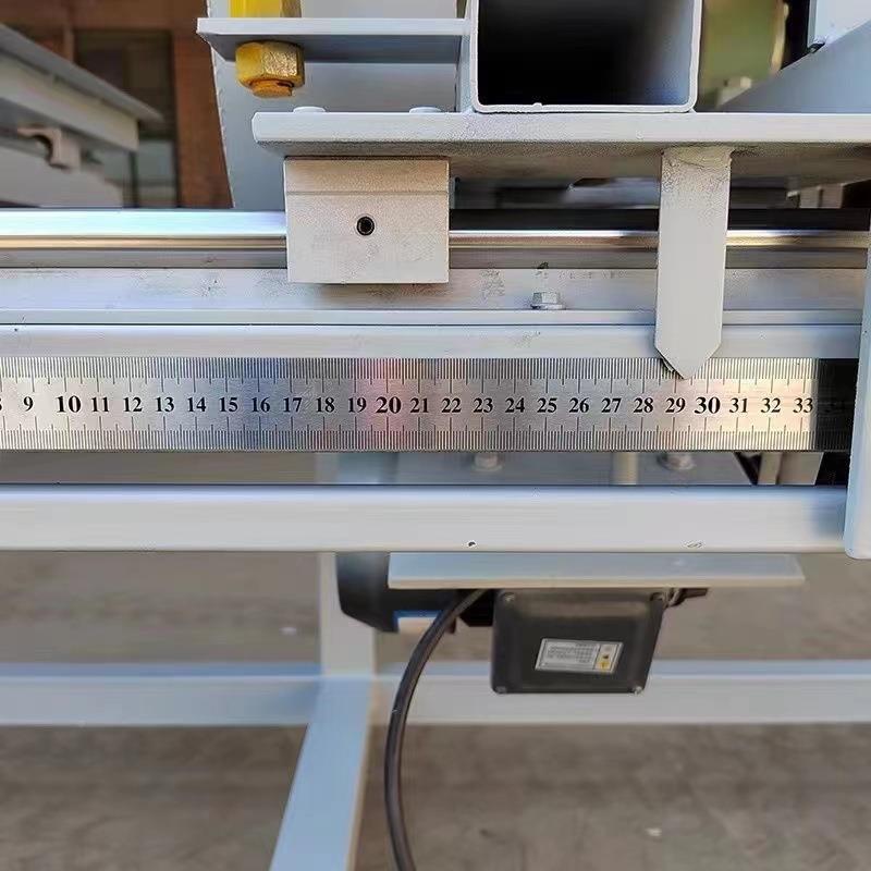 端齐头锯料全自断机模板木托盘机电动修边机推台裁板锯溜XMU动边