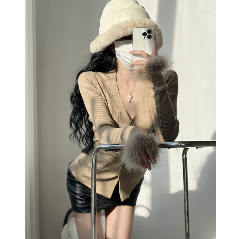 速发法式风情小众性感低胸V领针织开衫女春秋毛毛袖收腰毛衣上衣