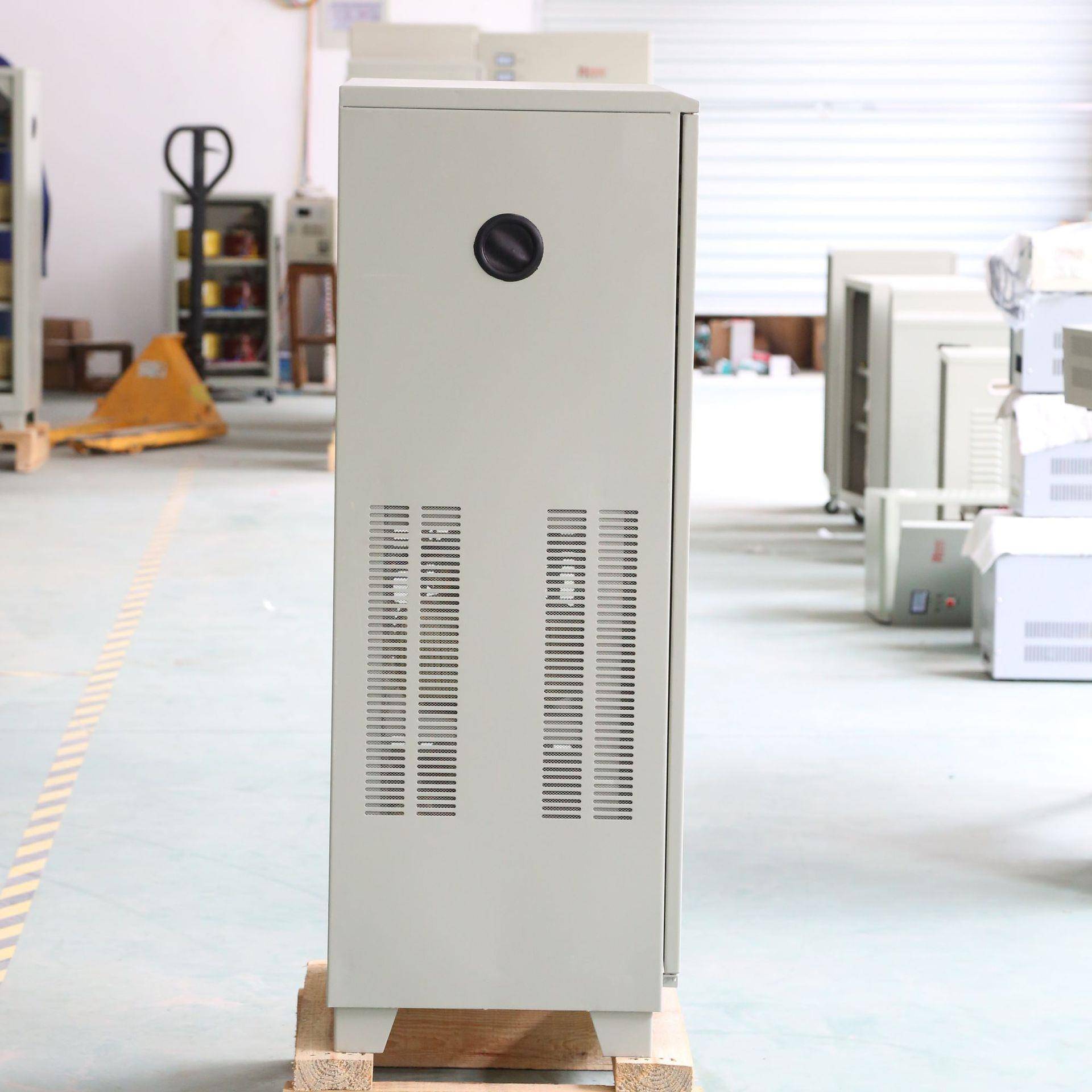 高精度全自动交稳压器SJKW-6器0VA三相工业KAL智能稳压60KW3流80V