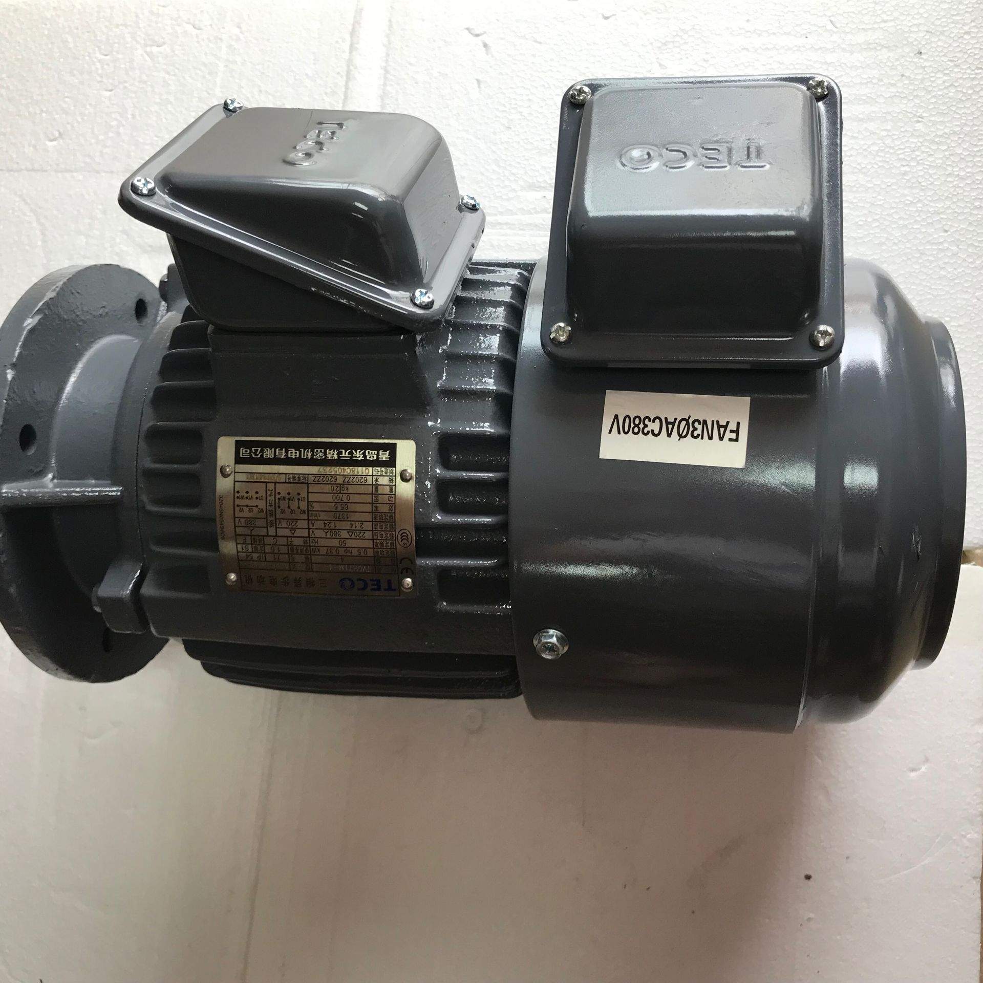 东元电机组装强制冷风扇1/2HP 0.37KW 4P AEVFVS-FAC立式