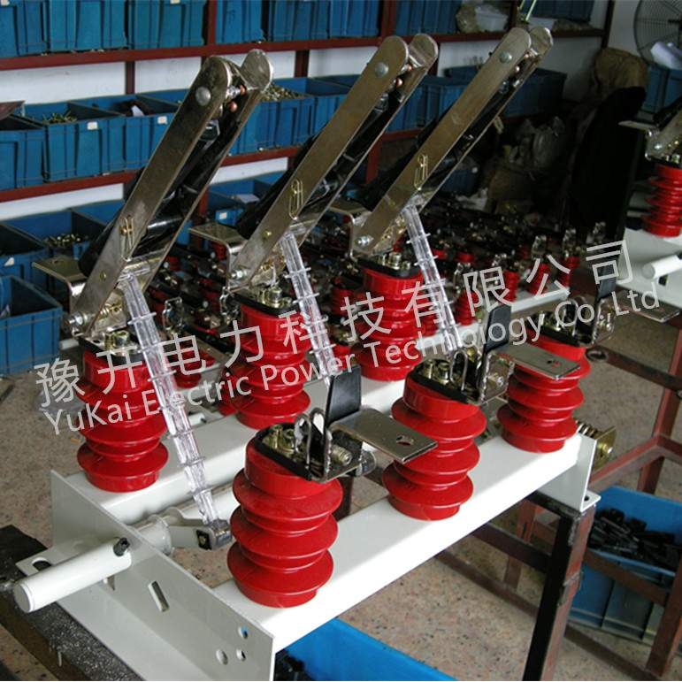 FN5-12R(D)/630A户内高压负荷开关 压气式 带熔断器底座
