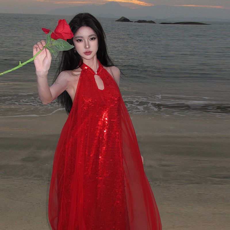 速发高级性感露背红色亮片挂脖连衣裙名媛轻奢设计宽松晚会礼服长