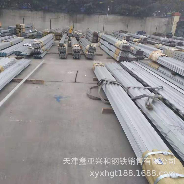 现货Q355B角钢 等边花三角铁 货架角钢冲孔折弯冲压可切割零