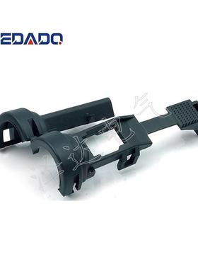 965784-1国产连CRR接件器汽车接插尾夹扣固定扣