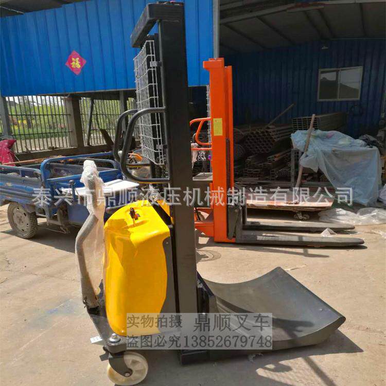 非标定制电动胶辊升高搬运塑料卷膜卷筒上料印刷机械配用工位车