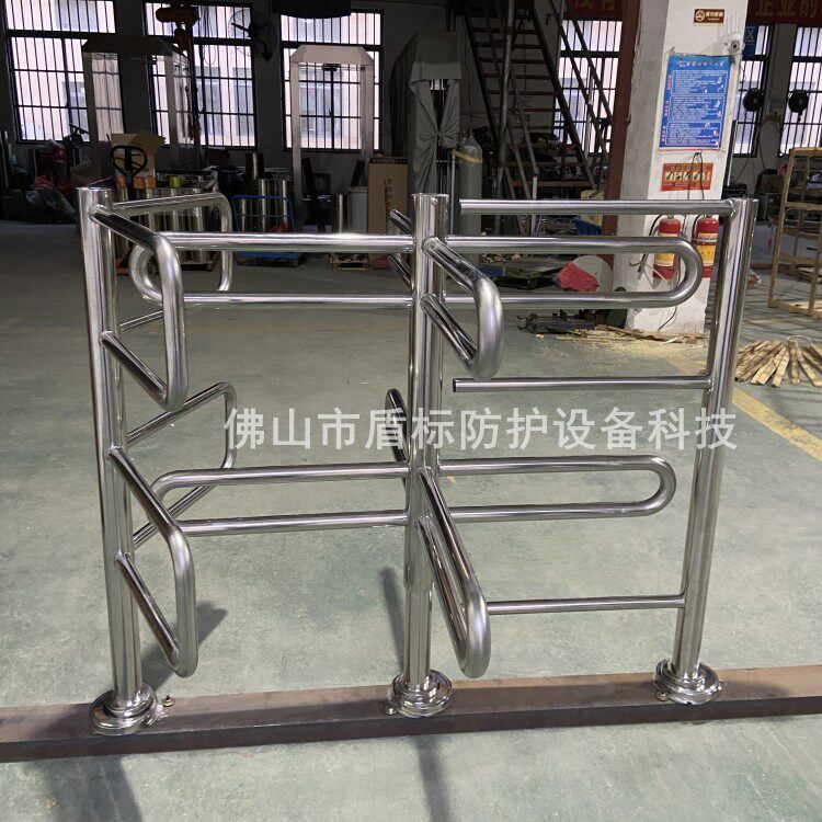 火车站单向旋转门 不锈钢栅栏十字滚匝 景区进出口旋转单向门