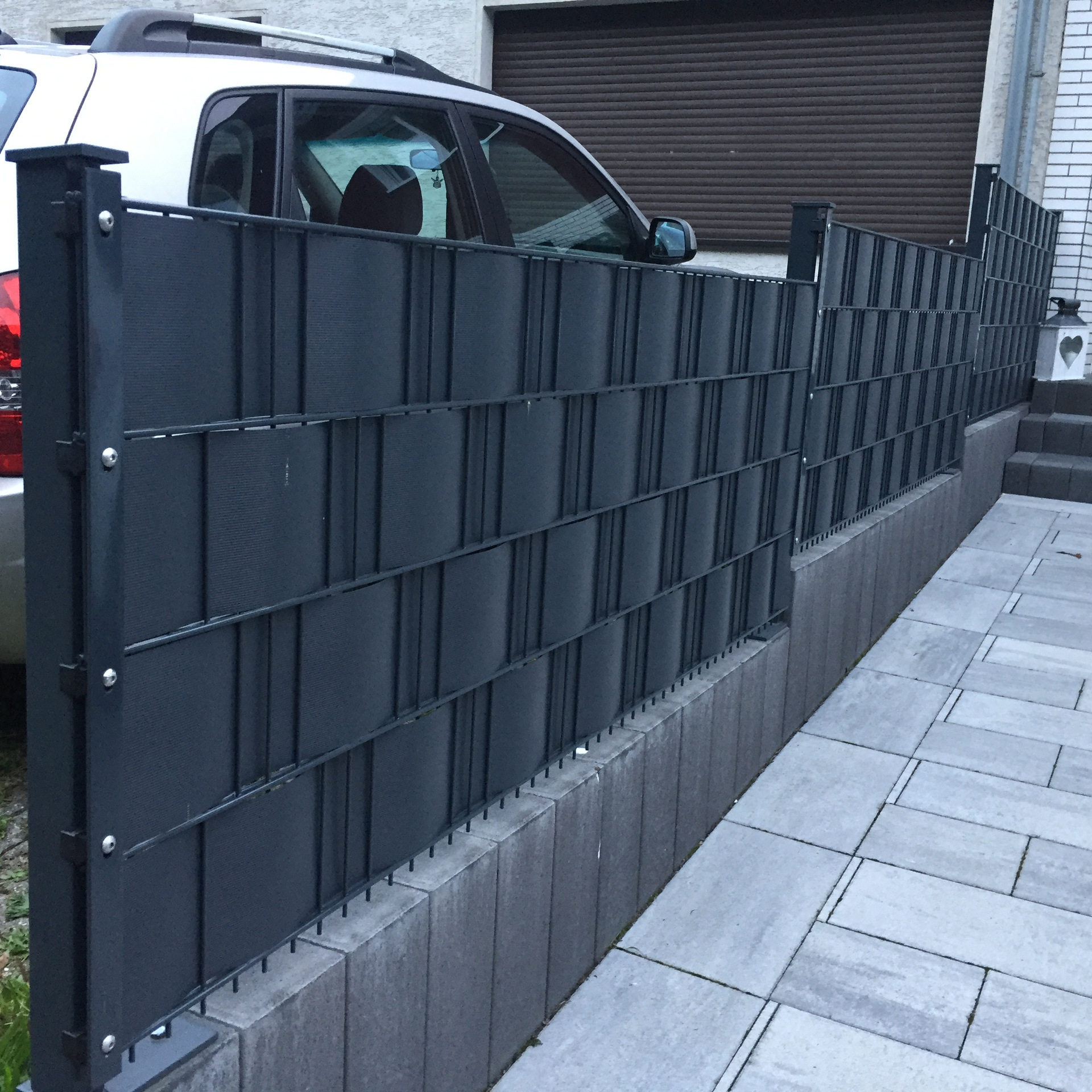 UV电商19CM*35M围栏布围墙布篱笆栅栏配固定夹可自行安装