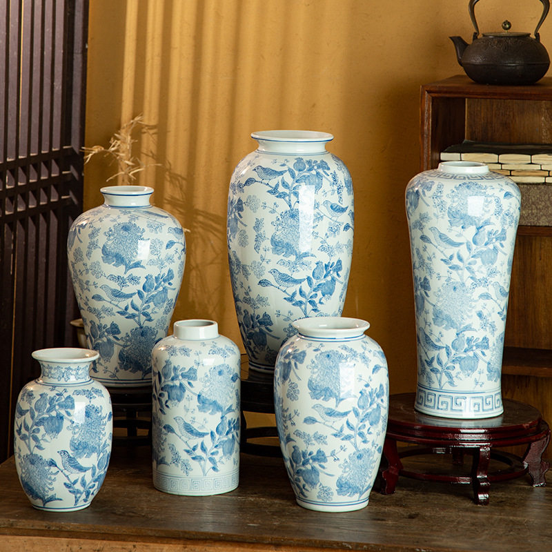 浅蓝色陶瓷花瓶插花手绘新中式家居客厅装饰博古架瓷器工艺品摆件