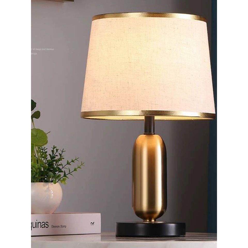 台灯卧室欧式简约现代美式创意书桌家用触摸感应北欧轻奢床头灯